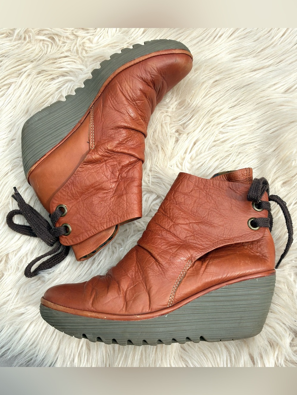 Fly London Leather Booties Sz 39, 8 US